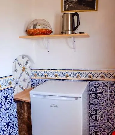 Private, Romantic And Cozy In Azenhas Do Mar Colares