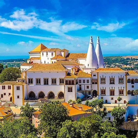 Private, Romantic And Cozy In Azenhas Do Mar Colares