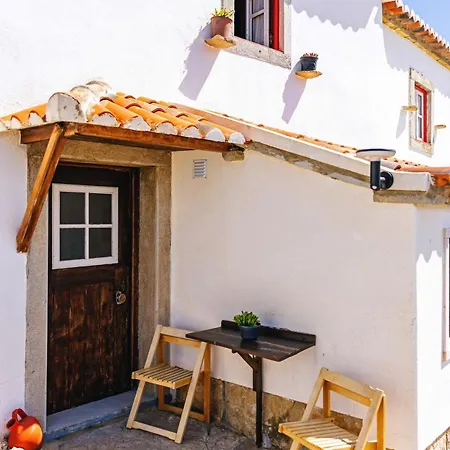 Private, Romantic And Cozy In Azenhas Do Mar Apartment