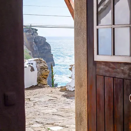 Private, Romantic And Cozy In Azenhas Do Mar Colares